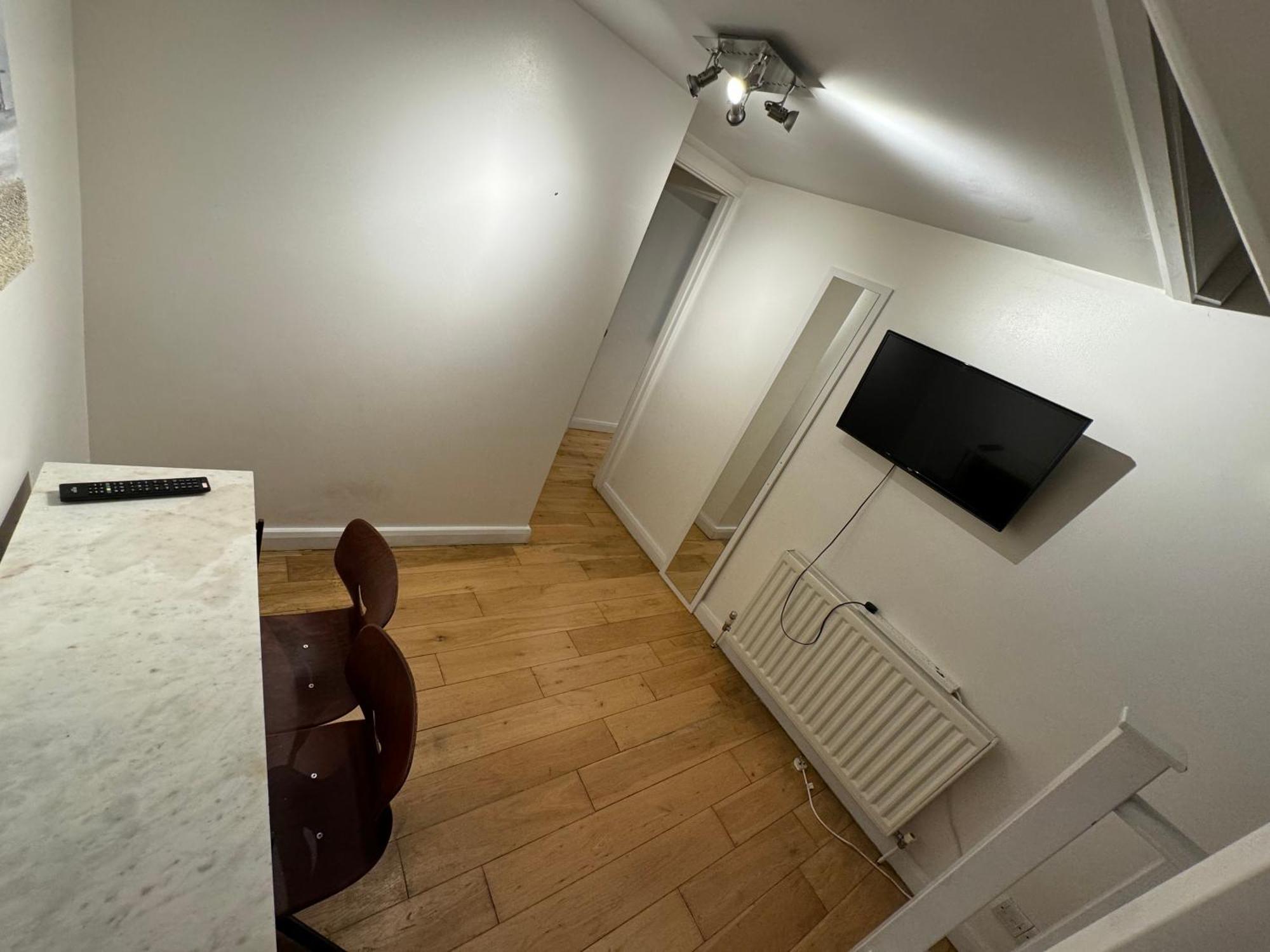 Cozy Rooms Near Central London Exterior photo
